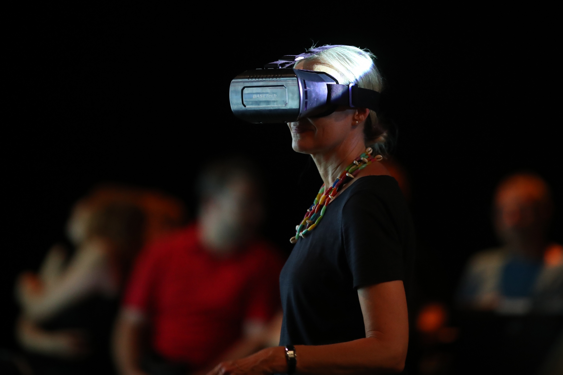 Women wearing VR glasses during Stage Your City performance